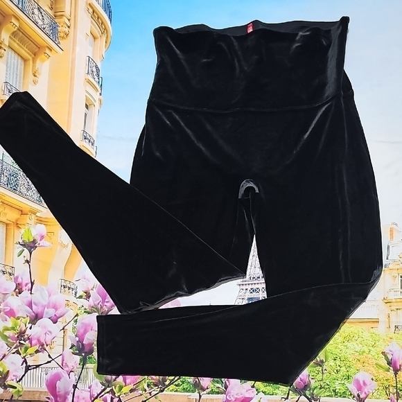 Spanx Black Velvet Skinny Pants Size 2X High-Waisted - Picture 2 of 5